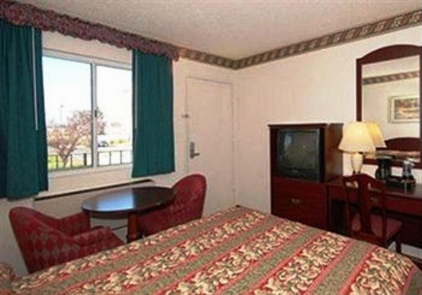 Rodeway Inn Wine Country image 7